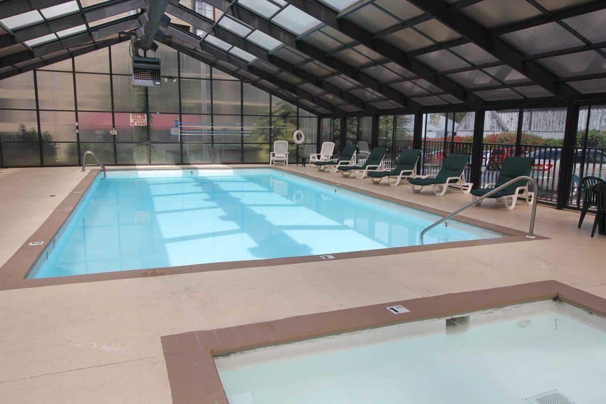 swimming pool at Black Bear Inn & suites in Gatlinburg