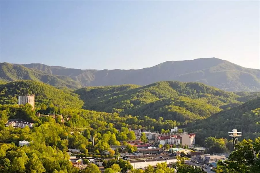 Hotels near Gatlinburg Parkway attractions