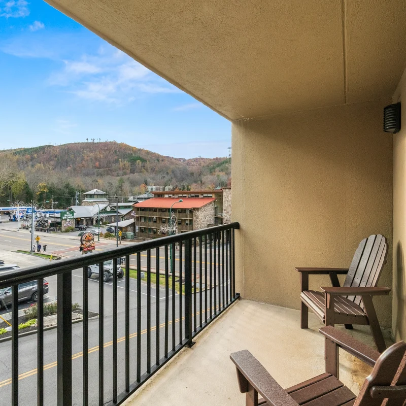 82-1100-Parkway-1-Gatlinburg-TN-82 copy